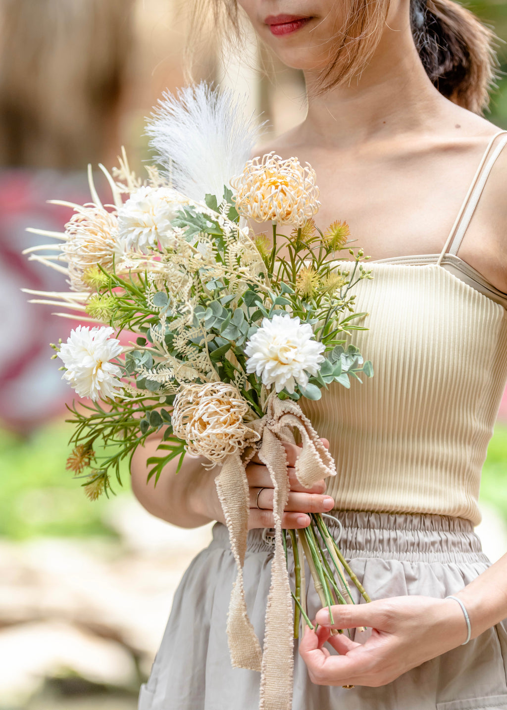 Arm Sheath Silk Bouquet: Apricot